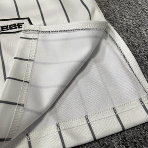 Maillot de baseball avec logo brodé Maillot de baseball personnalisé de haute qualité pour la couture et l'artisanat - Product Image 5
