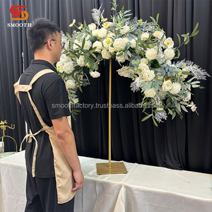 LEDA Fournitures pour centres de table de mariage Nouveau design Support à fleurs en acier inoxydable doré de style romantique - Product Image 3