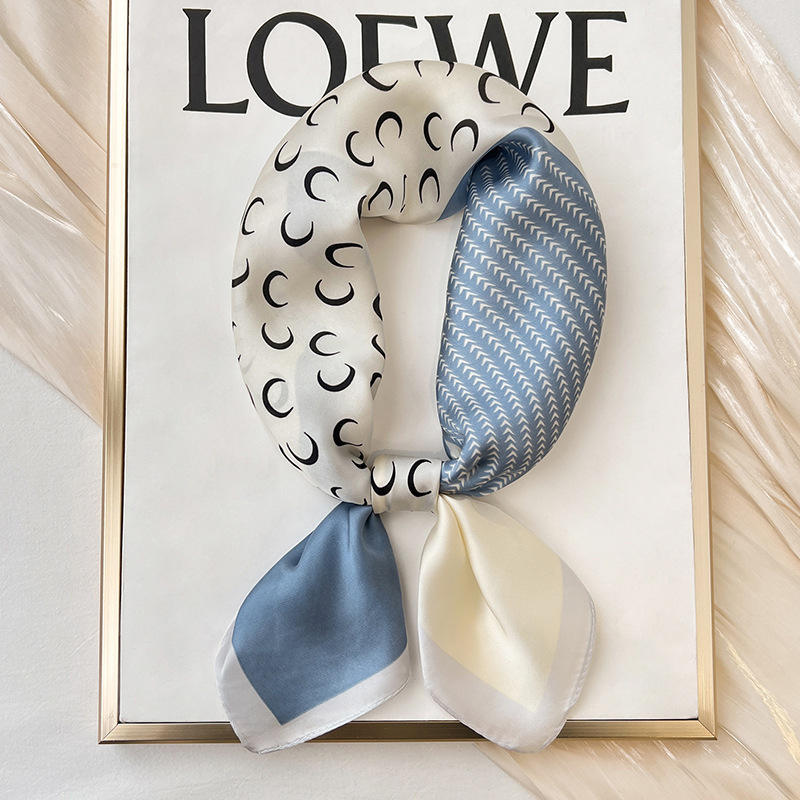 Crescent herringbone-blue-7070cm