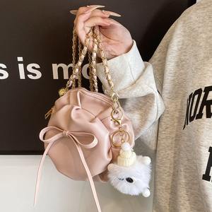 Bolso bandolera con hombro plisado estilo nube, un estilo veraniego simple y versátil para mujer. - Product Image 3