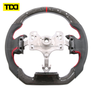 Volant en fibre de carbone TDD compatible avec ISUZU - Product Image 5