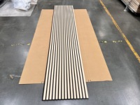 Panneau acoustique en bois à lattes facile à installer, panneau mural insonorisant en feutre PET pour la décoration intérieure de studio à domicile