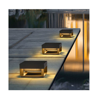 Vente chaude décoratif jardin colonne principale porte de jardin étanche poteau de porte en acier inoxydable solaire extérieur colonne lampe