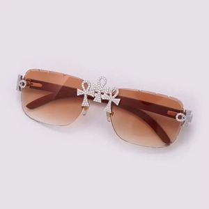 Indian Manufactured Vintage <b>Cat</b> Eye Moissanite Sunglasses Sparkling Diamond Frame Glasses for Women Party Available for Sale - Product Image 4