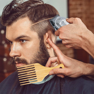Peigne à cheveux <span class=keywords><strong>r</strong></span>étro à dents larges en bois de bambou, personnalisé avec un logo, écologique, fait à la main, pour salon de <span class=keywords><strong>coiffure</strong></span>, pour hommes, pour le soin des cheveux, pour le coiffage - Product Image 5
