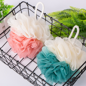 Éponge de bain double couleur Loofahs Pouf éponge exfoliante douce réutilisable PE Mesh Luffa <span class=keywords><strong>Loufa</strong></span> Shower Puff Exfoliant Body Scrubber - Product Image 2
