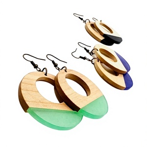 Meilleures Boucles d'Oreilles Créoles Géométriques en Bois Fantaisie et Élégantes, Bijoux Tendance Classiques Uniques de Style Bohème pour Femme - Product Image 6