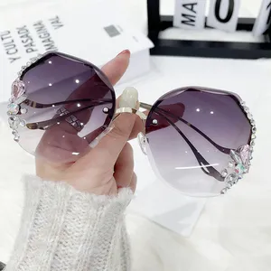 Óculos de sol grandes com borda de diamante para mulheres, óculos de sol vintage sem aro com strass, novidade da moda, novidade de 2024