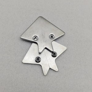 Support d'angle en aluminium Dunway à deux trous en forme de queue de poisson pour connecteurs de portes d'armoires - Product Image 3