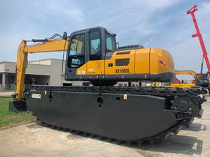 Excavatrice pour zones humides XE160SL de 86 kW, poids opérationnel de 21,2 T, pour le contrôle de la végétation en zone humide et les projets de défrichage des voies navigables - Product Image 2