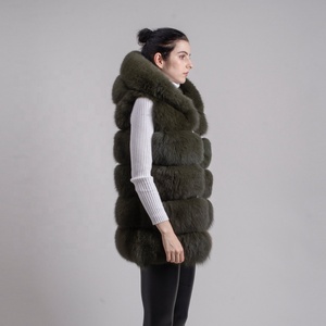 QIUCHEN-QC8062 nuevo abrigo de <span class=keywords><strong>piel</strong></span> de Invierno para mujer <span class=keywords><strong>Chaleco</strong></span> de <span class=keywords><strong>piel</strong></span> de zorro Real con capucha grande <span class=keywords><strong>piel</strong></span> genuina <span class=keywords><strong>Chaleco</strong></span> de zorro de alta calidad gran oferta - Product Image 2