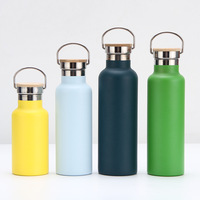Botol Air Olahraga Stainless Steel Vakum Isolasi Dinding Ganda 500ML 800ML Custom Logo Dengan Tutup Bambu