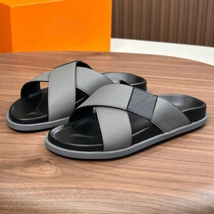 Sandalias de Hombre de Alta Calidad, Estilo Veraniego, de Cuero Genuino, con Tiras Cruzadas, Planas, Suaves y Cómodas, para Exteriores, de Diseñador - Product Image 3