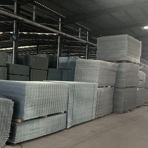 Pannello in Rete Metallica d'Acciaio Zincato a Foro Quadrato all'Ingrosso dalla Fabbrica Cinese per la Costruzione di Recinzioni per Allevamento di Polli/Cani/Conigli - Product Image 6