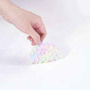 Jouet à succion rond double face Squidopops en silicone souple anti-stress à presser - Product Image 5