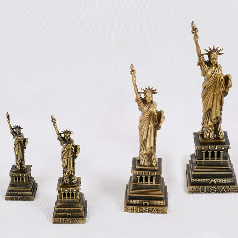 Statua della libertà souvenir arredamento per la casa di artigianato europeo in metallo
