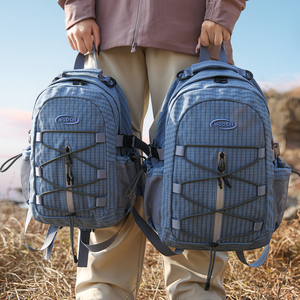 Mochila Ligera de Senderismo con Diseño de Rejilla, Multiusos, para Campamento, Viajes y Desplazamientos Diarios - Product Image 3