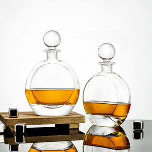 Carafe à whisky de luxe en verre 700 ml, motif tête de lion en relief 3D, sans plomb, design lion givré, bouchon hermétique - Product Image 5
