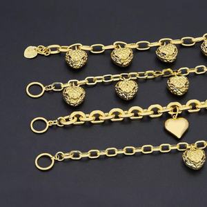 Bracelets en laiton de haute qualité plaqués or 24 carats avec zircon cubique en forme de cœur, design élégant et nouveau pour les cadeaux et les mariages - Product Image 1