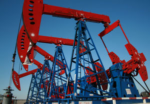 Oilfield उपकरण, एपीआई एफ श्रृंखला पम्पिंग इकाइयों के साथ. - Product Image 3