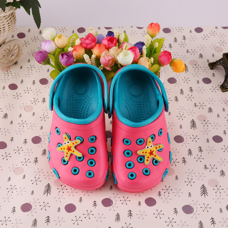 2024 New Fashion Breathable EVA Cartoon Kids Clog Sandal Cute Unisex Summer  Garden Shoes with Anti-Slip Feature