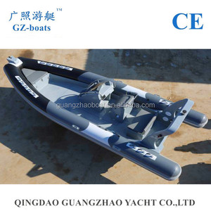 Modernes 22-Fuß-Schlauchboot mit tiefem V-Boden aus Fiberglas und Deluxe-<span class=keywords><strong>Badeplattform</strong></span> für Buchtkreuzfahrten - Product Image 4