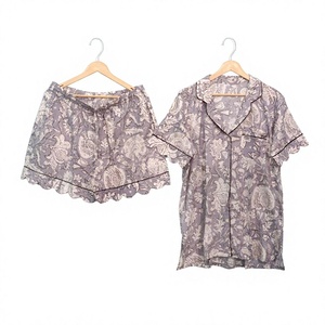 Conjuntos de Pijamas de Algodón 100% Puro, Lujosos, Elegantes, Románticos, Clásicos, para Invierno y Verano, con Estampado Floral Digital, Pantalones Cortos Tipo Canguro - Product Image 1