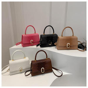 Nouveau sac bandoulière rétro en cuir PU pour femme avec boucle fermée et doublure en polyester, sacoche tendance - Product Image 2