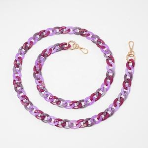 Dernier stock étui de téléphone portable avec logo personnalisé avec bandoulière en acrylique anneau de chaîne de sac à main fabriqué à partir de chaîne de sac en plastique de qualité - Product Image 5