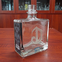 Bouteille de tequila en verre super flint carré sablé, 750 ml