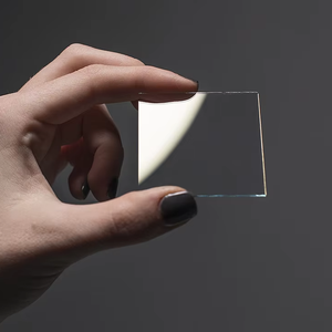 Verre transparent enduit d'ITO Techinstro, résistivité de 20 ohms/cm², transmission supérieure à 83 %, 50x50 mm, épaisseur de 1,1 mm, blindage de laboratoire - Product Image 4