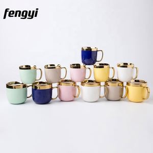 แก้วเซรามิกเคลือบสีสันสดใสแบบกำหนดเอง แก้วกาแฟเซรามิกขอบทองพร้อมหูจับสีทอง - Product Image 4