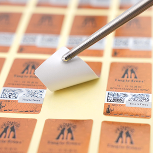 Étiquettes d'emballage auto-adhésives anti-contrefaçon en feuille d'aluminium inviolable Lustre métallique Autocollants de traçabilité du Code QR - Product Image 3