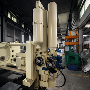 Machine <span class=keywords><strong>de</strong></span> moulage sous pression en aluminium <span class=keywords><strong>pour</strong></span> support <span class=keywords><strong>de</strong></span> phare <span class=keywords><strong>de</strong></span> fourche <span class=keywords><strong>de</strong></span> vélo pliant, machine <span class=keywords><strong>de</strong></span> moulage sous pression à chambre froide 280T - Product Image 4