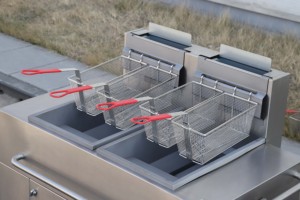 Stazione di friggitrice a <span class=keywords><strong>Gas</strong></span> esterna pesante Mobile in acciaio inossidabile 304 con 93,000 BTU/h e Design a 4 ruote per la ristorazione ad alto Volume - Product Image 4