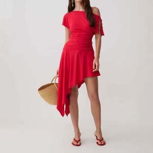 Ensemble 2 pièces pour femme 2026 : Haut court à épaules dénudées et manches à volants, <span class=keywords><strong>jupe</strong></span> taille haute à ourlet asymétrique – Personnalisation OEM du logo - Product Image 1