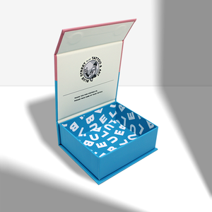 Emballage cadeau en papier avec fermeture magnétique de qualité supérieure pour tatouage - Product Image 1