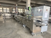 Ligne d'emballage flow pack pour nougats, machine d'emballage en sachet oreiller, machine flow pack
