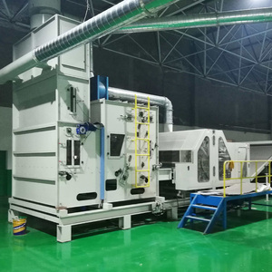 Máquina automática para la producción <span class=keywords><strong>de</strong></span> <span class=keywords><strong>mascarillas</strong></span> quirúrgicas <span class=keywords><strong>de</strong></span> tela no tejida y relleno <span class=keywords><strong>de</strong></span> poliéster, línea <span class=keywords><strong>de</strong></span> producción directa <span class=keywords><strong>de</strong></span> fábrica con PLC y motor <span class=keywords><strong>de</strong></span> precisión. - Product Image 1