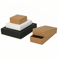 Boîtes rigides en papier kraft carrées personnalisées de haute qualité et écologiques avec couvercle supérieur et inférieur pour l'emballage de vêtements, de chaussettes et de fourrures