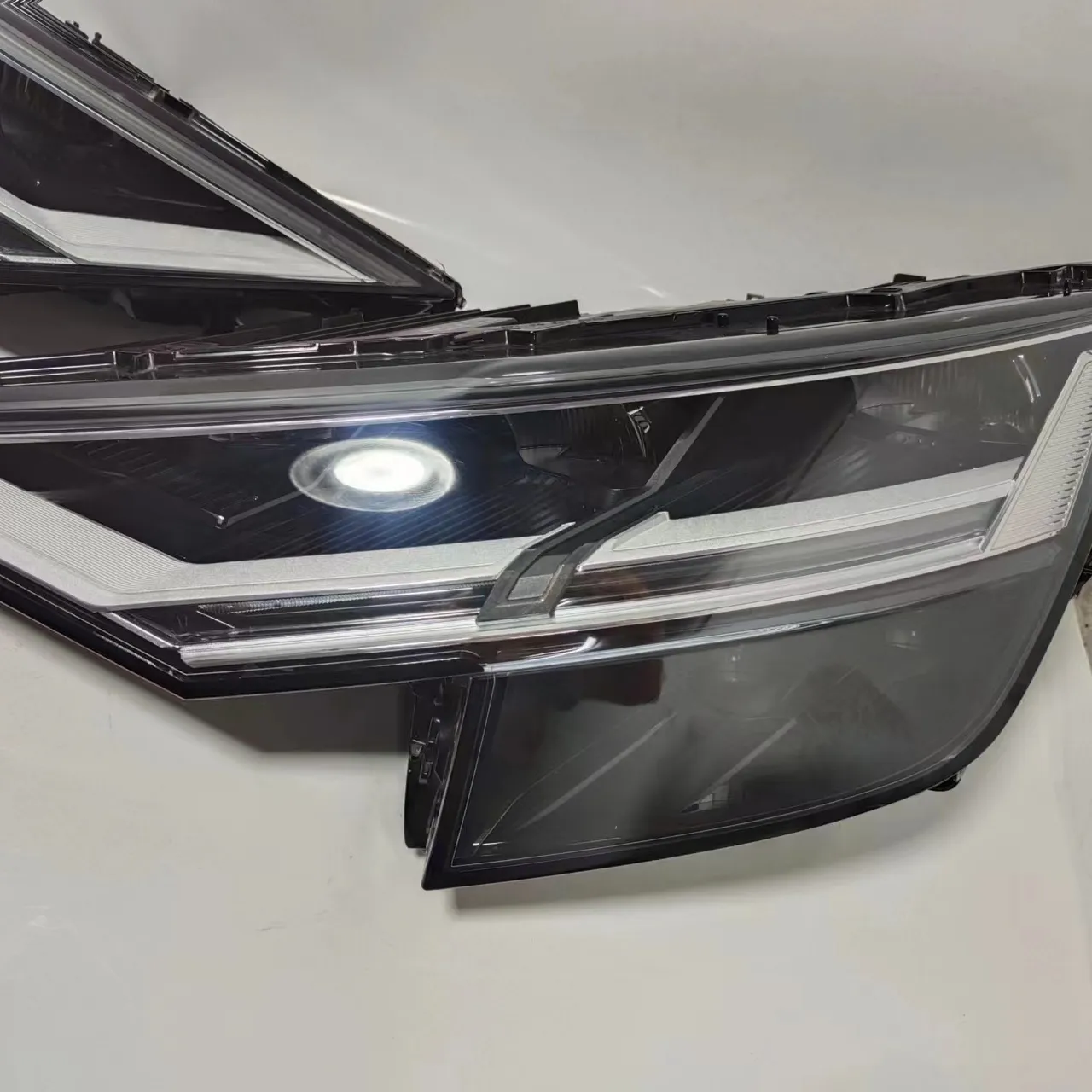 High Brightness LED Car Headlight Kit RGB Lens For Audi Q8 Headlight