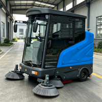 Machine de balayage de voirie autonome avec brosse métallique pour le nettoyage des sols