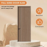 Porte intérieure en bois blanc avec panneau en verre, design moderne pour salon