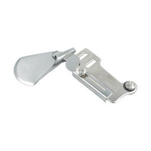 Pince à ourlets incurvée en acier inoxydable pour tissus fins – Pièce d'équipement de traitement de vêtements - Product Image 2
