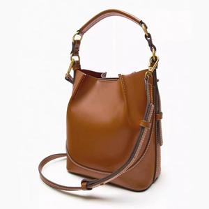 Sac fourre-tout tendance en toile et PU pour femme, grande taille, avec fermeture éclair, idéal pour toutes les occasions, fêtes et cadeaux d'anniversaire – Commande en gros prête à l'emploi - Product Image 2
