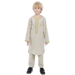 Nouvelle Robe pour Enfants d'Arabie Saoudite, Vêtements Musulmans, <span class=keywords><strong>Qamis</strong></span> pour Garçons, Jubba Thobe, <span class=keywords><strong>Ensemble</strong></span> 2 Pièces, Vêtements Islamiques, Abaya Kaftan pour Hommes, Tenue de Fête - Product Image 2