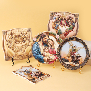 Plato Decorativo Redondo Relieve 3D Personalizado de <span class=keywords><strong>la</strong></span> Sagrada Familia <span class=keywords><strong>Católica</strong></span> en Poliresina, Adorno Religioso con Soporte para Colgar en <span class=keywords><strong>la</strong></span> Pared, Regalo - Product Image 2