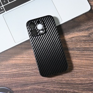 In fibra di carbonio testurizzata in pelle per <span class=keywords><strong>Apple</strong></span> <span class=keywords><strong>iPhone</strong></span> 13 <span class=keywords><strong>14</strong></span> 15 16 <span class=keywords><strong>Pro</strong></span> Max Cover posteriore Anti-drop semplice <span class=keywords><strong>custodia</strong></span> per telefono Premium - Product Image 5