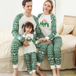 Conjunto de Pijamas Navideños para Niños 100% de Algodón con Estampado a Cuadros de Oso <span class=keywords><strong>Polar</strong></span> en Rojo y Ropa para Perro a Juego para la Familia al Por Mayor - Product Image 5