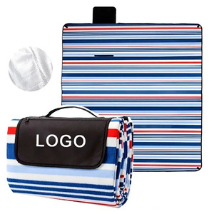 야외 피크닉 담요 매트 사용자 정의 로고 접이식 방수 비치 매트 가방 - Product Image 1